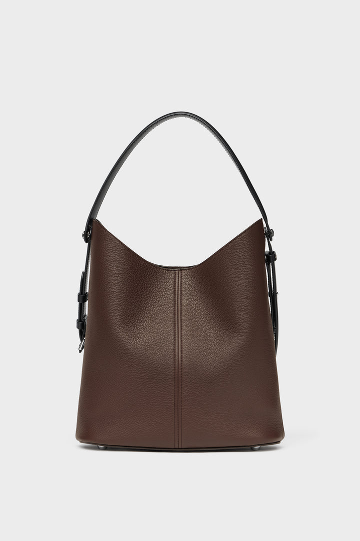 Dress-age Hobo
