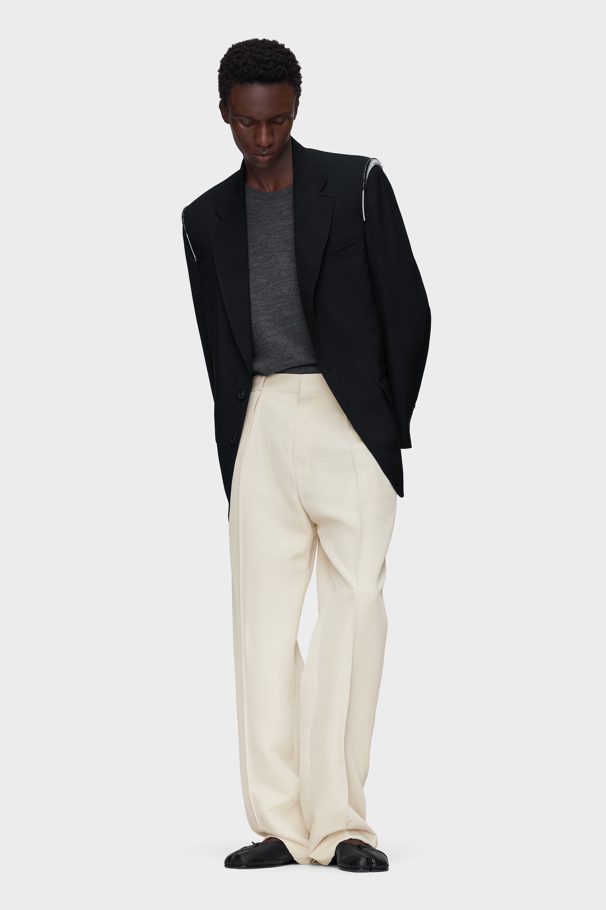 Designer Black Wool single-breasted blazer | Shop Online | Maison