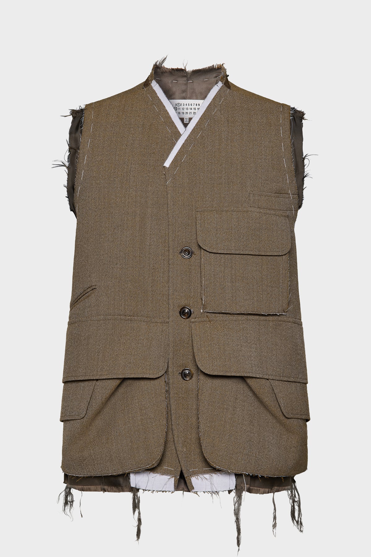 Sleeveless wool jacket