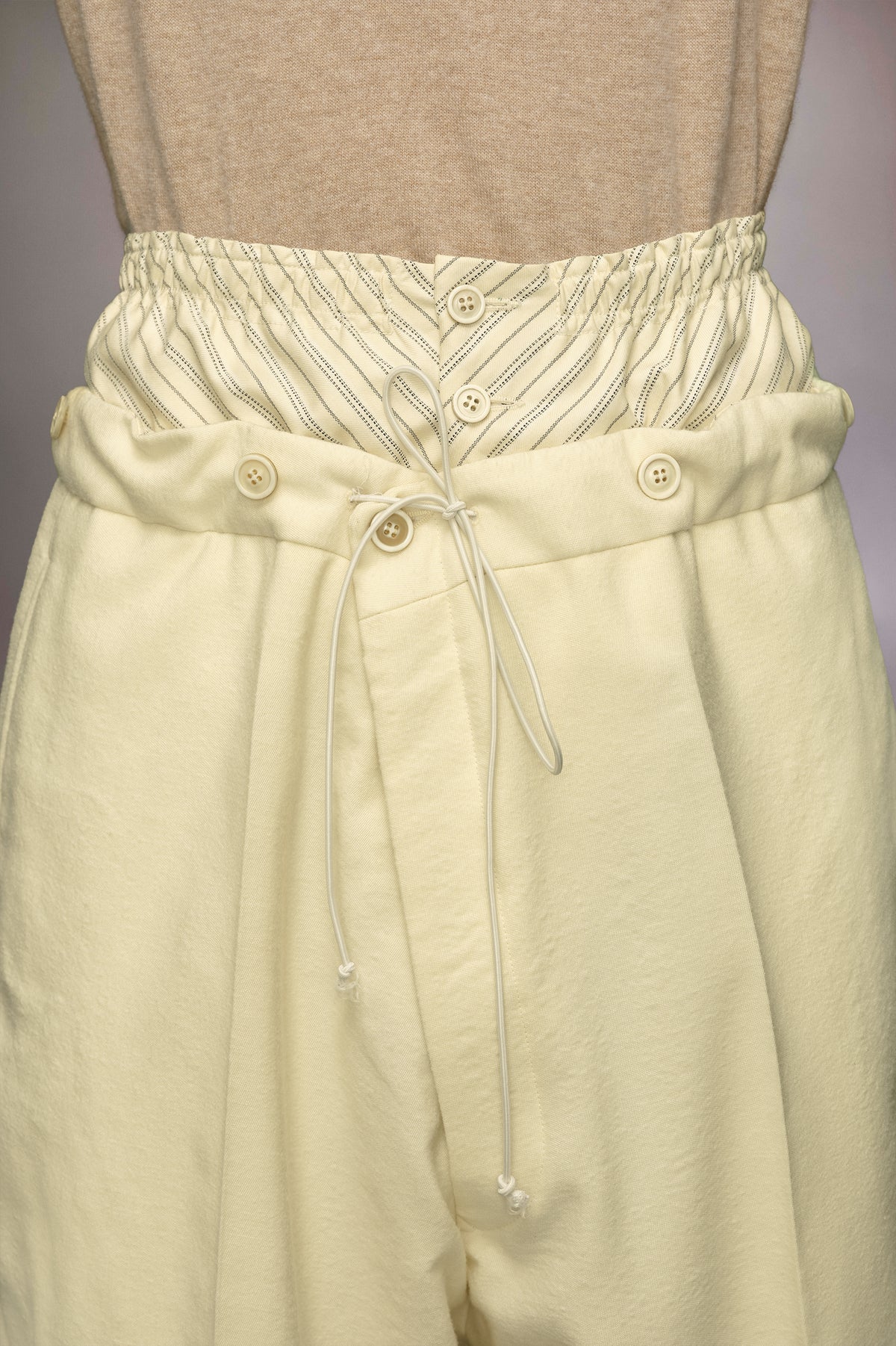 عدم الكشف عن هويته سراويل البطانة