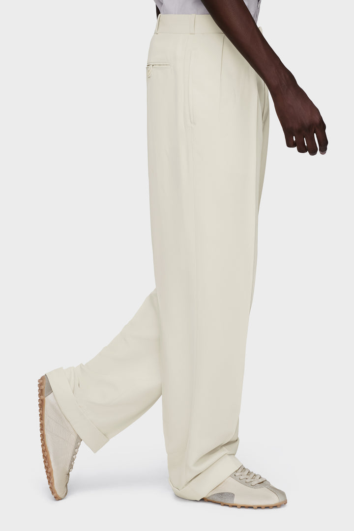 Pleated trousers