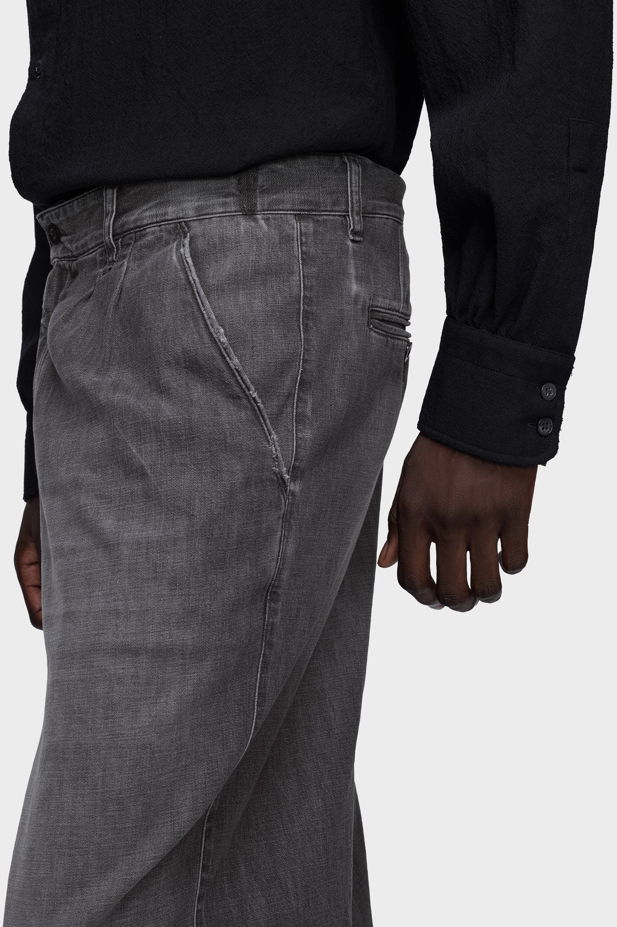 Straight-leg jeans