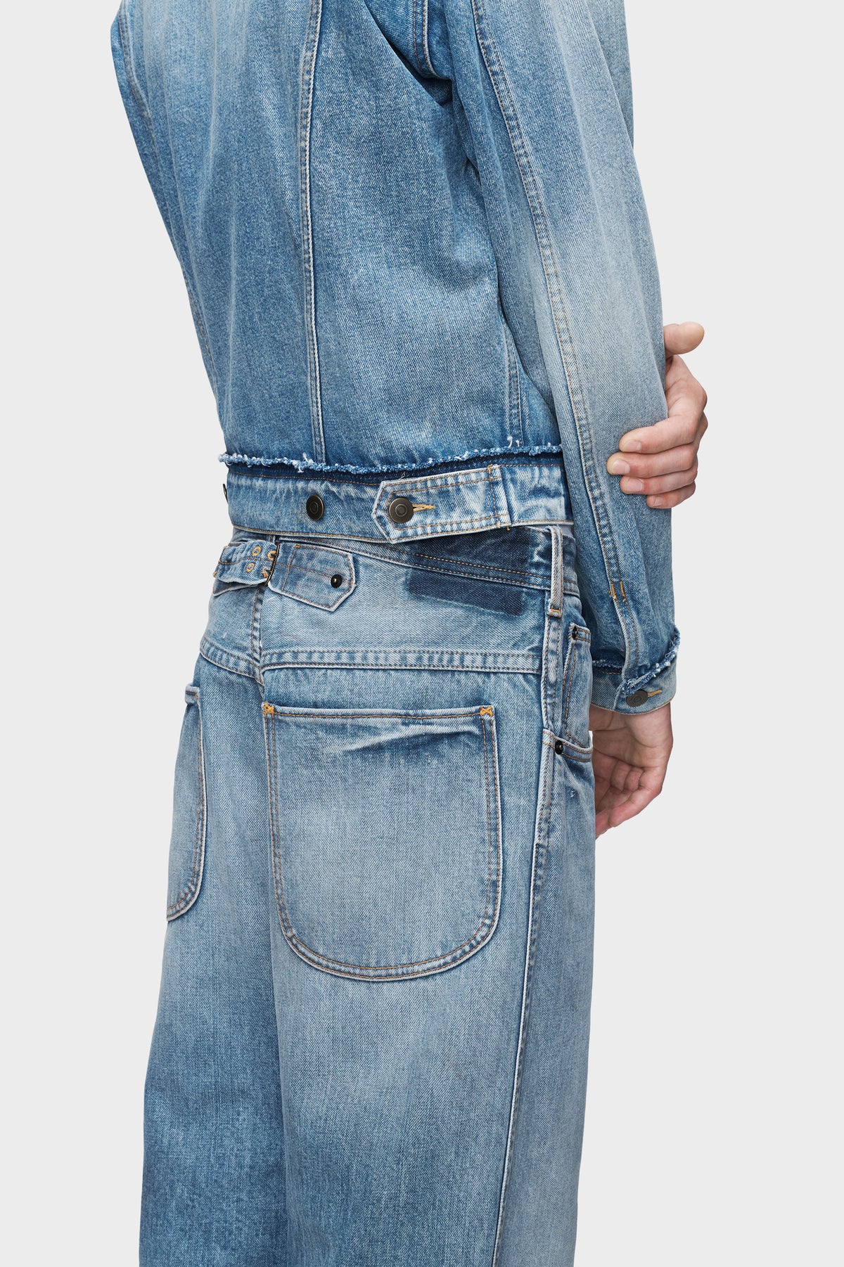 Straight-leg cropped jeans