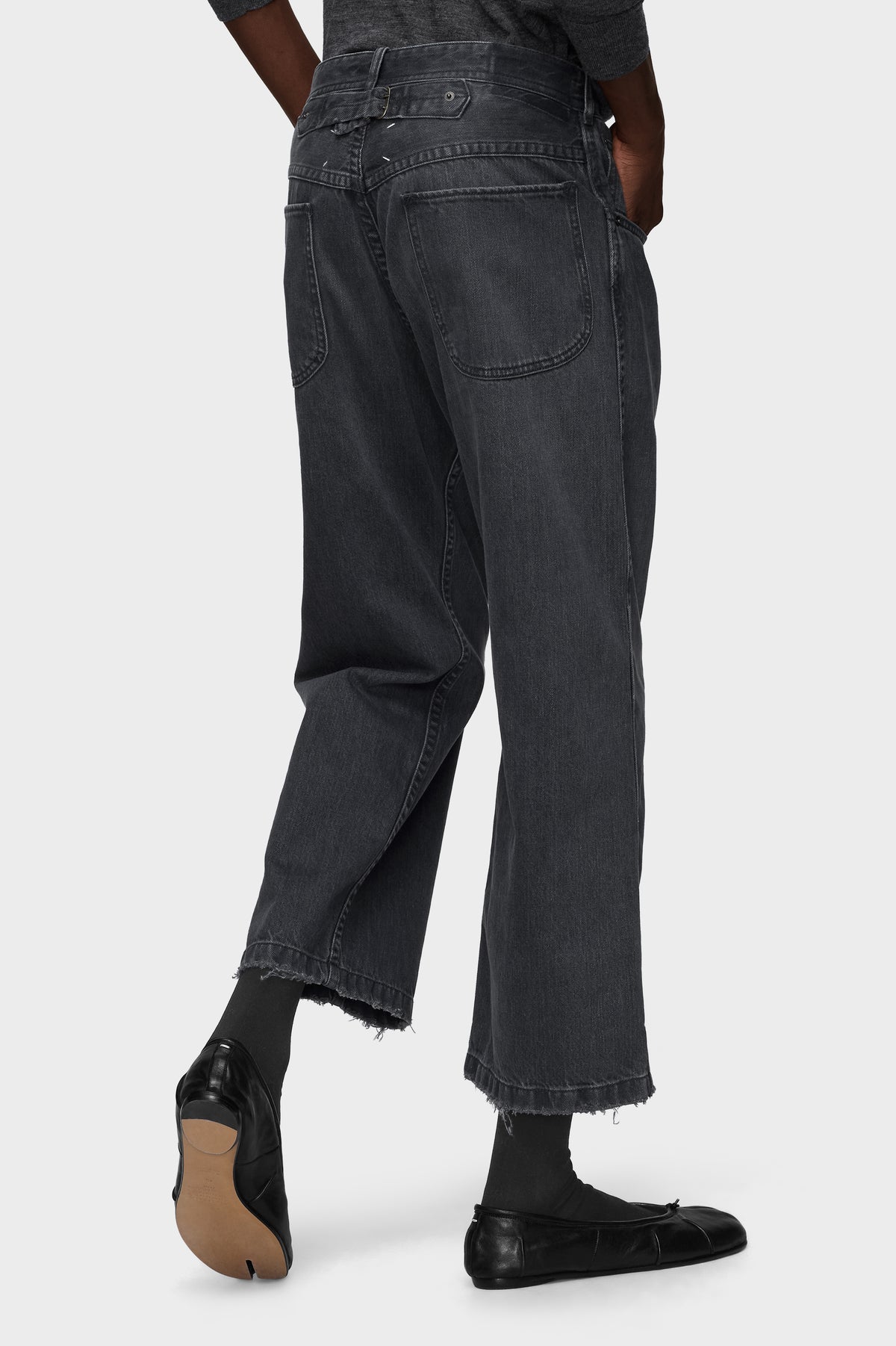 Straight-leg cropped jeans