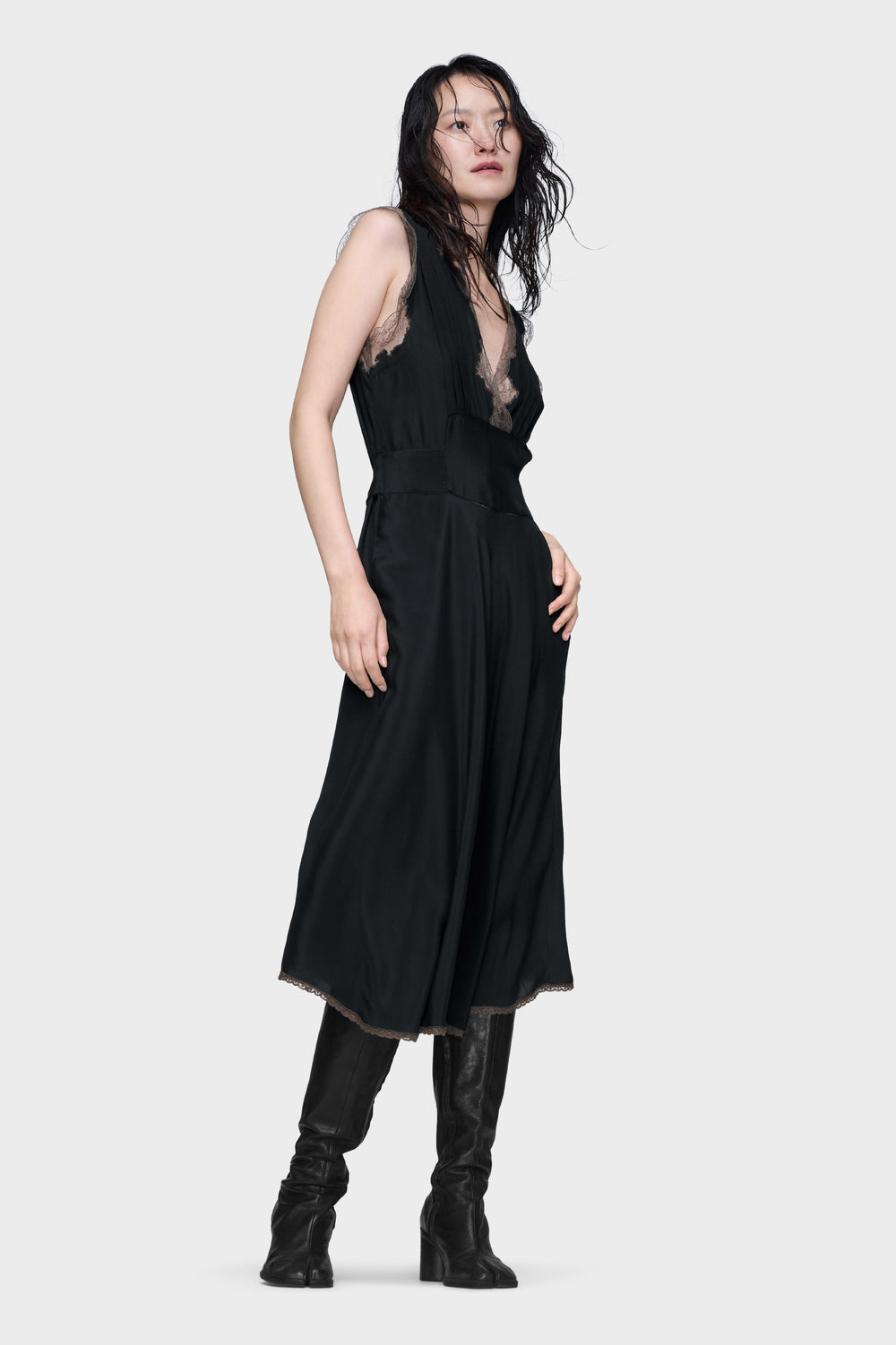 Maison Margiela فستان ميدي من الحرير
