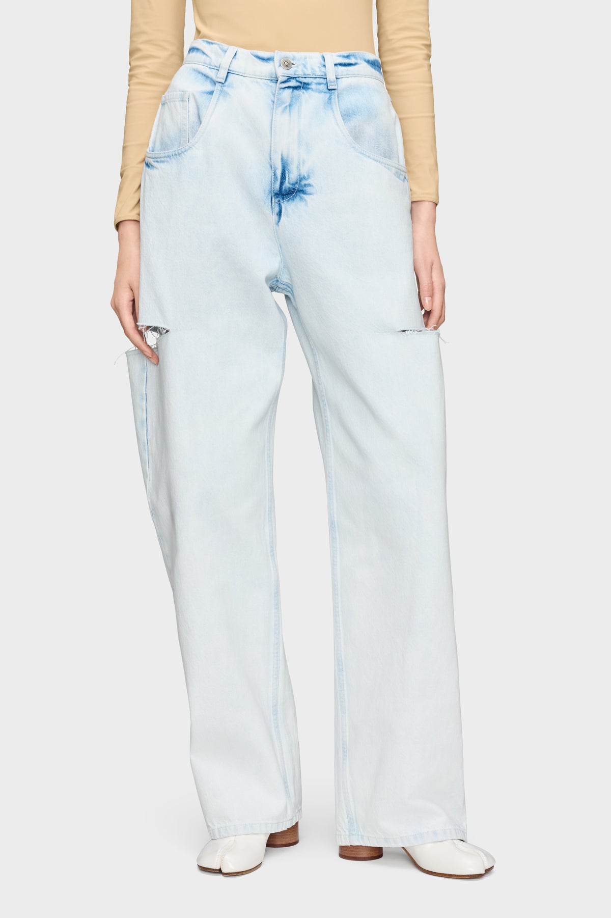 Bleached Cut-out Jeans
