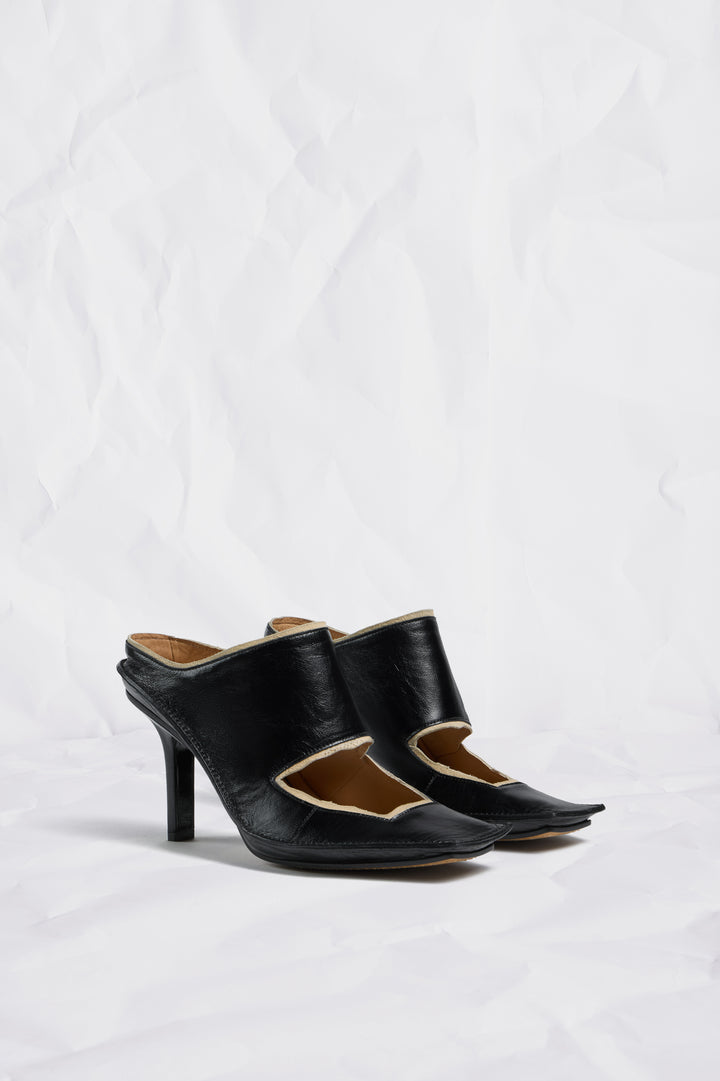 Level Cut-Out Mules