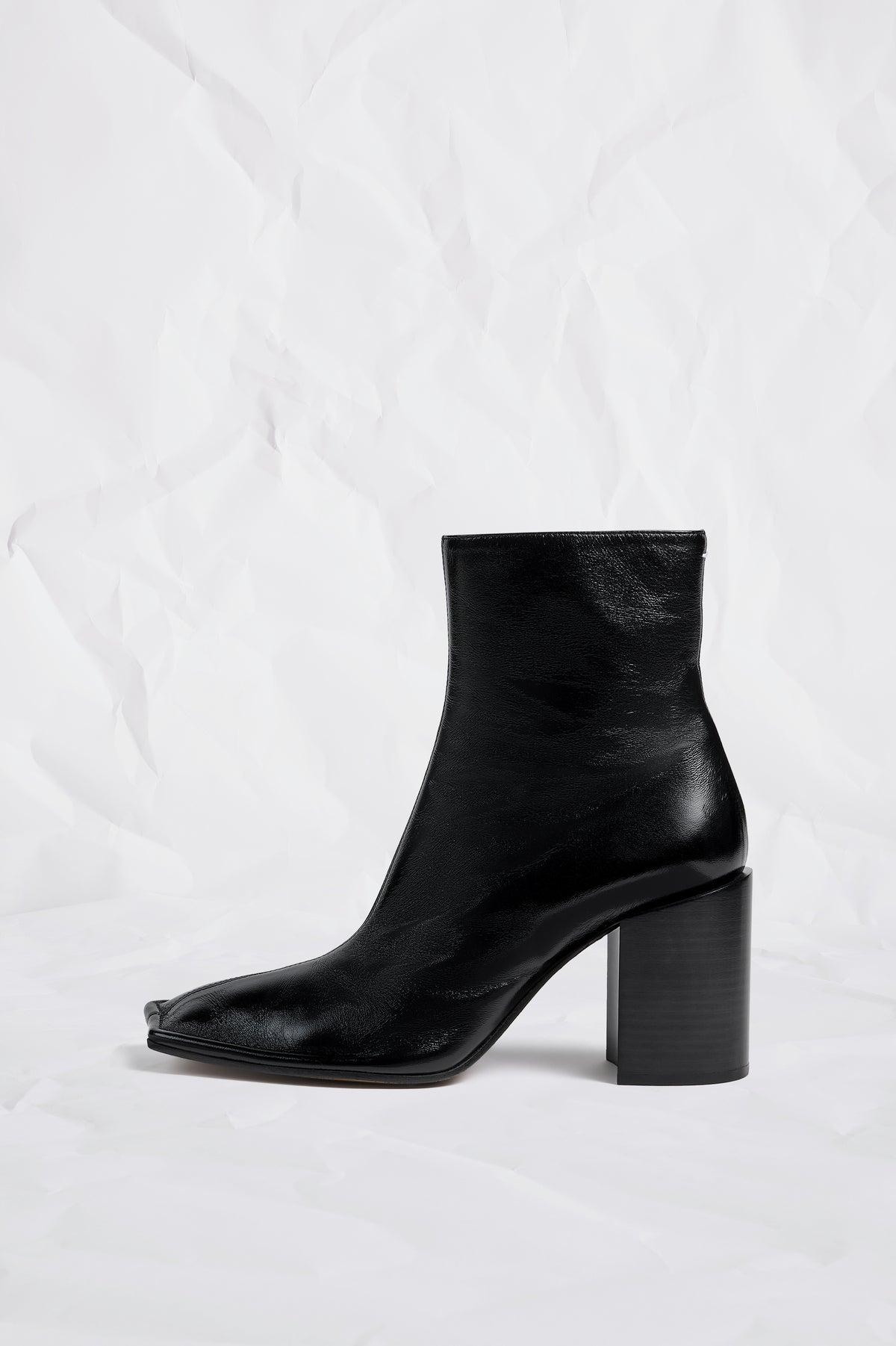 Shiny Soft Nappa Piped Ankle Boots