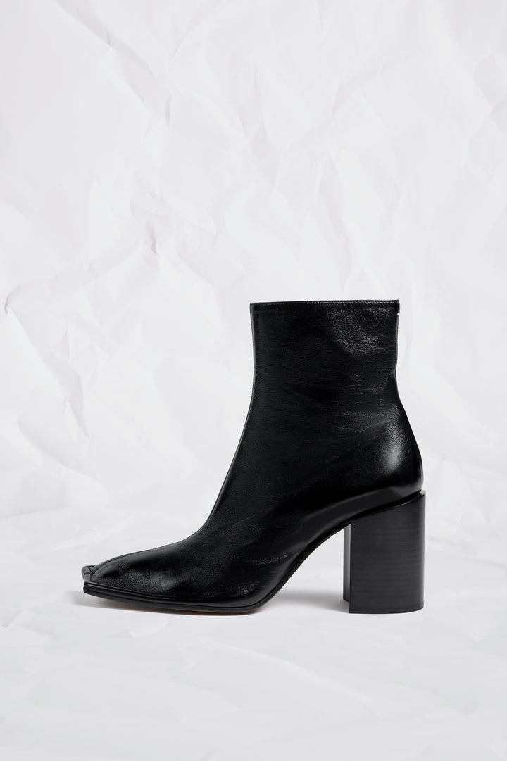 Shiny Soft Nappa Piped Ankle Boots