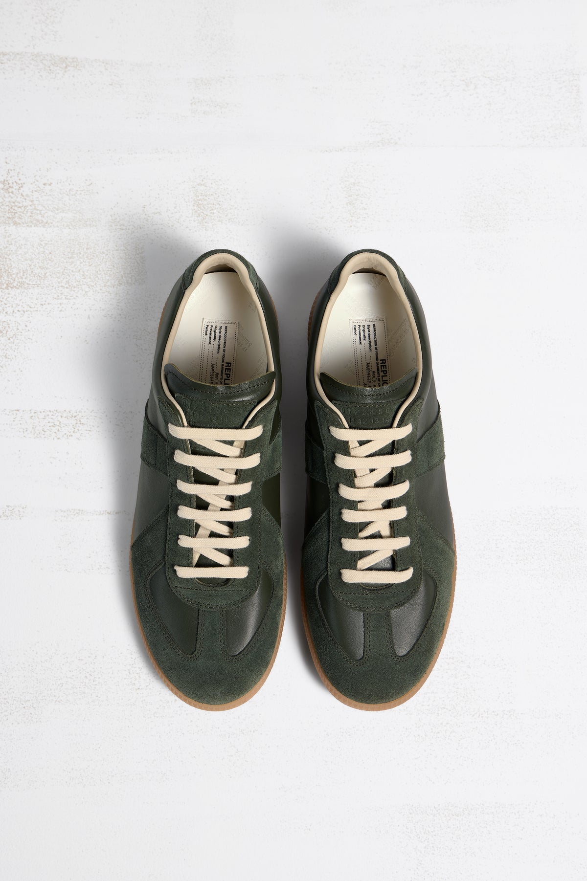 Replica-sneakers
