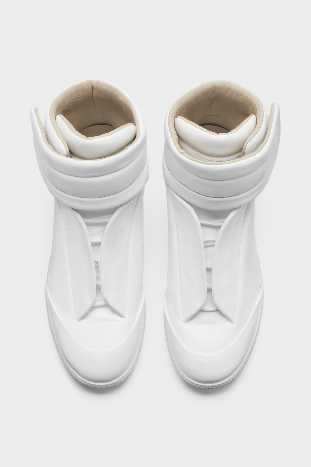 Maison Margiela حذاء المستقبل