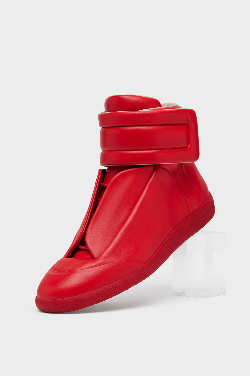 Maison Margiela حذاء المستقبل