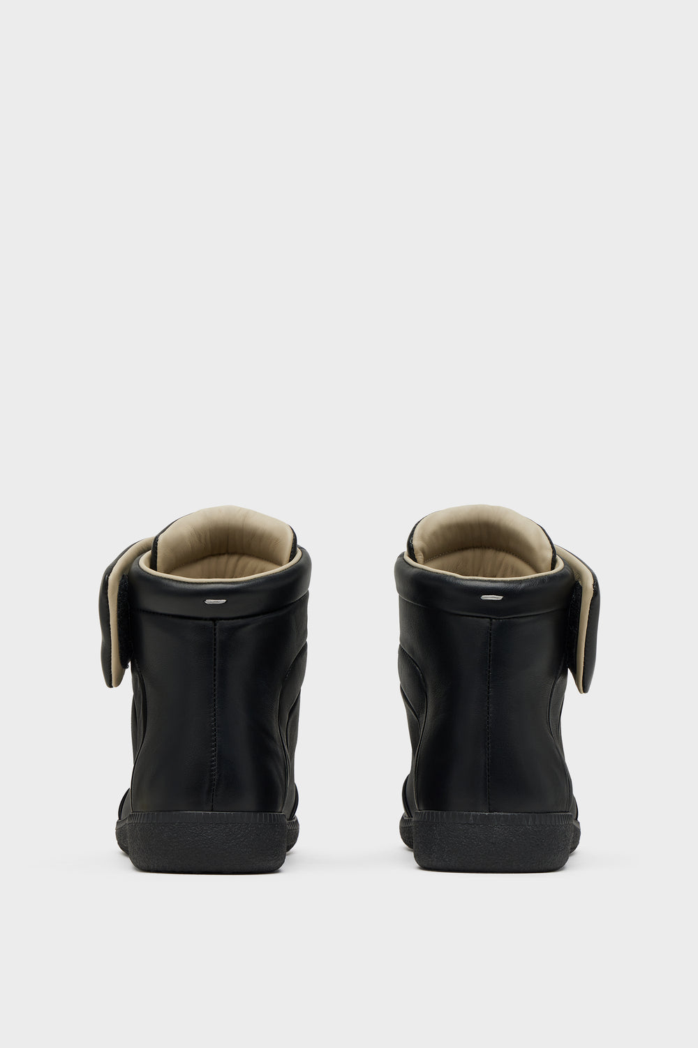 Maison Margiela حذاء المستقبل