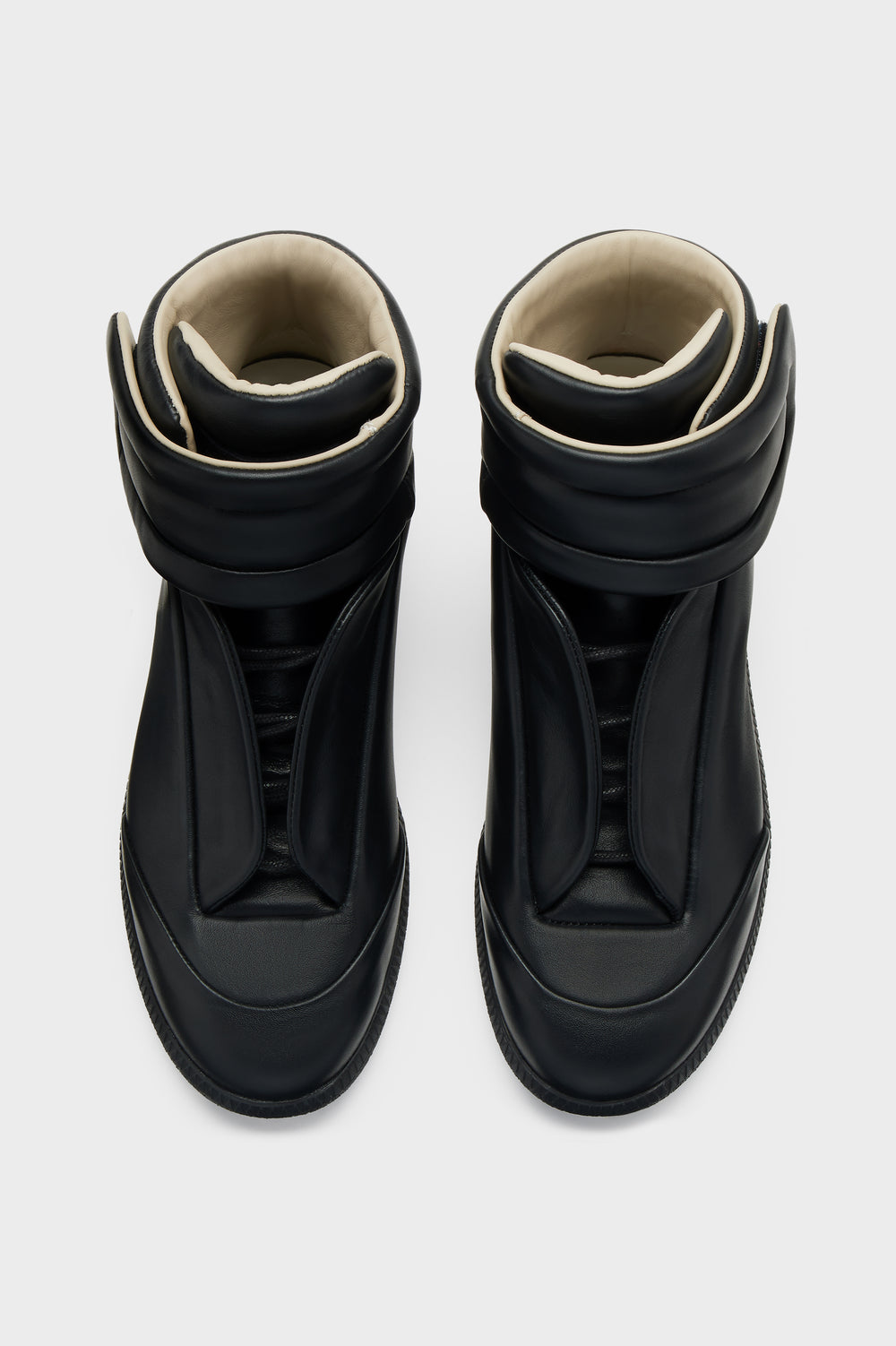 Maison Margiela حذاء المستقبل