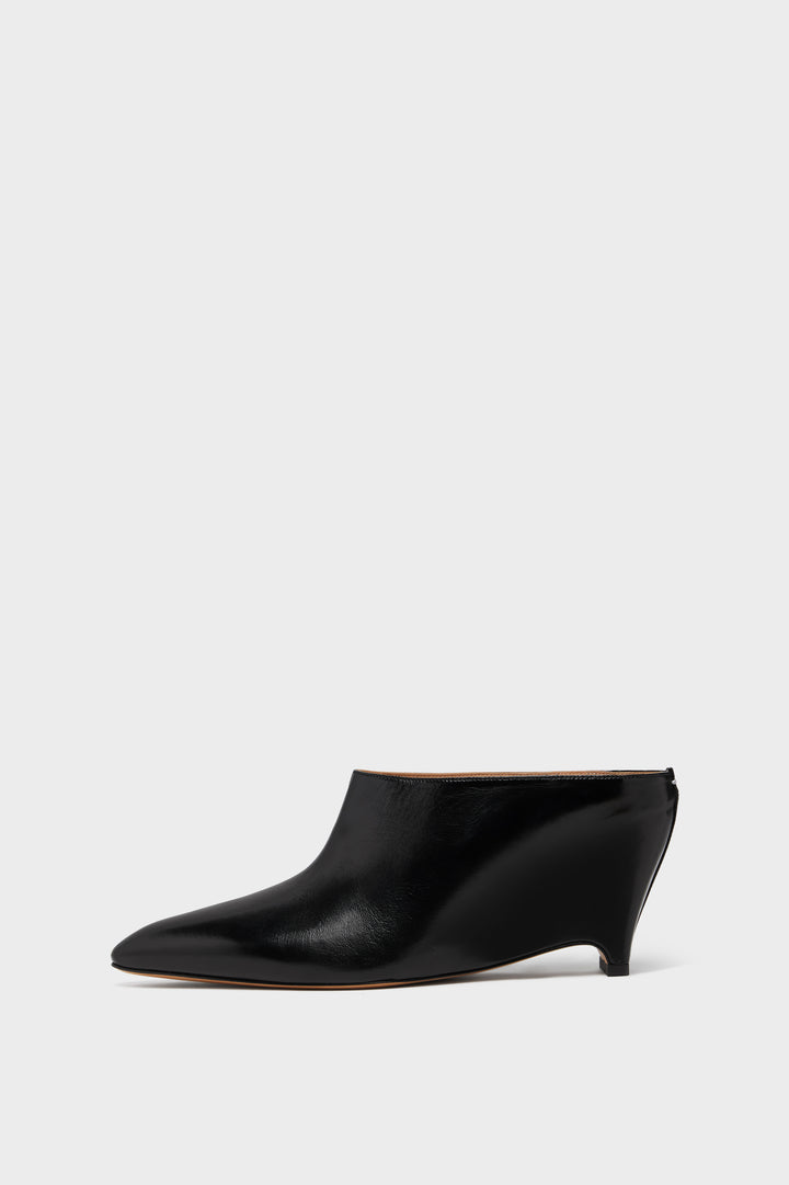 Heel-less Mule
