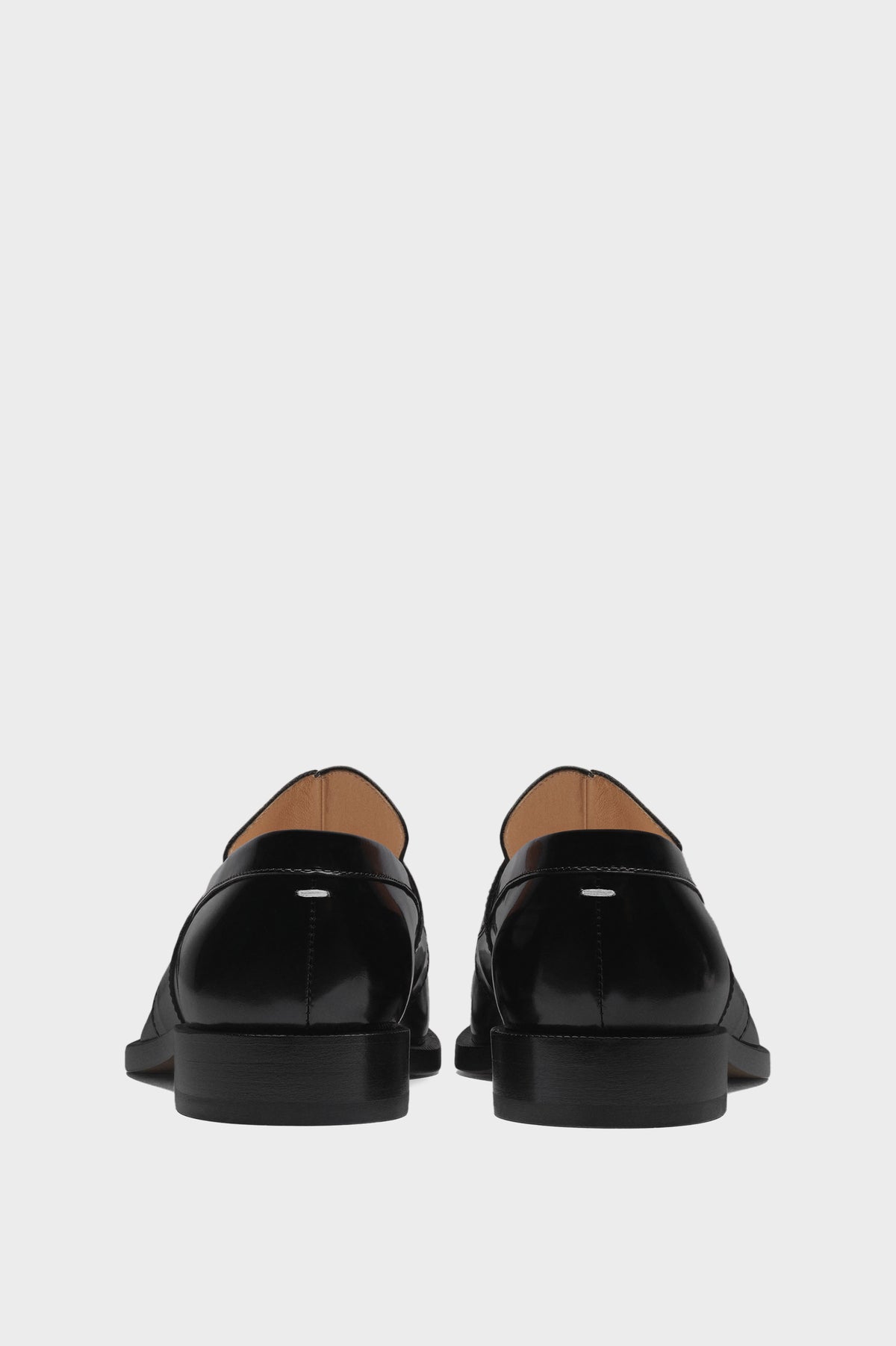 Tabi loafers