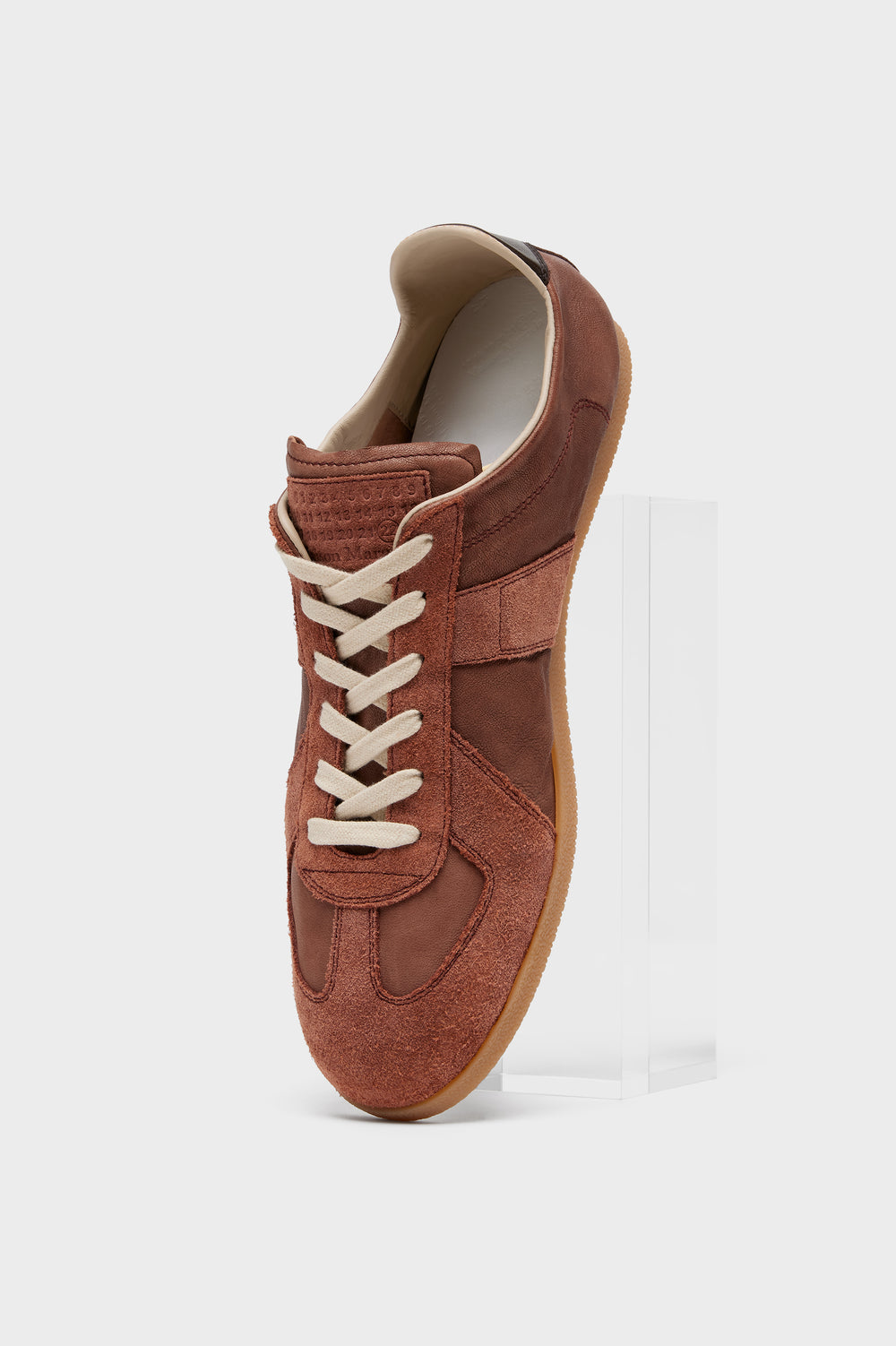 Maison Margiela نسخة طبق الأصل من حذاء رياضة ناعم