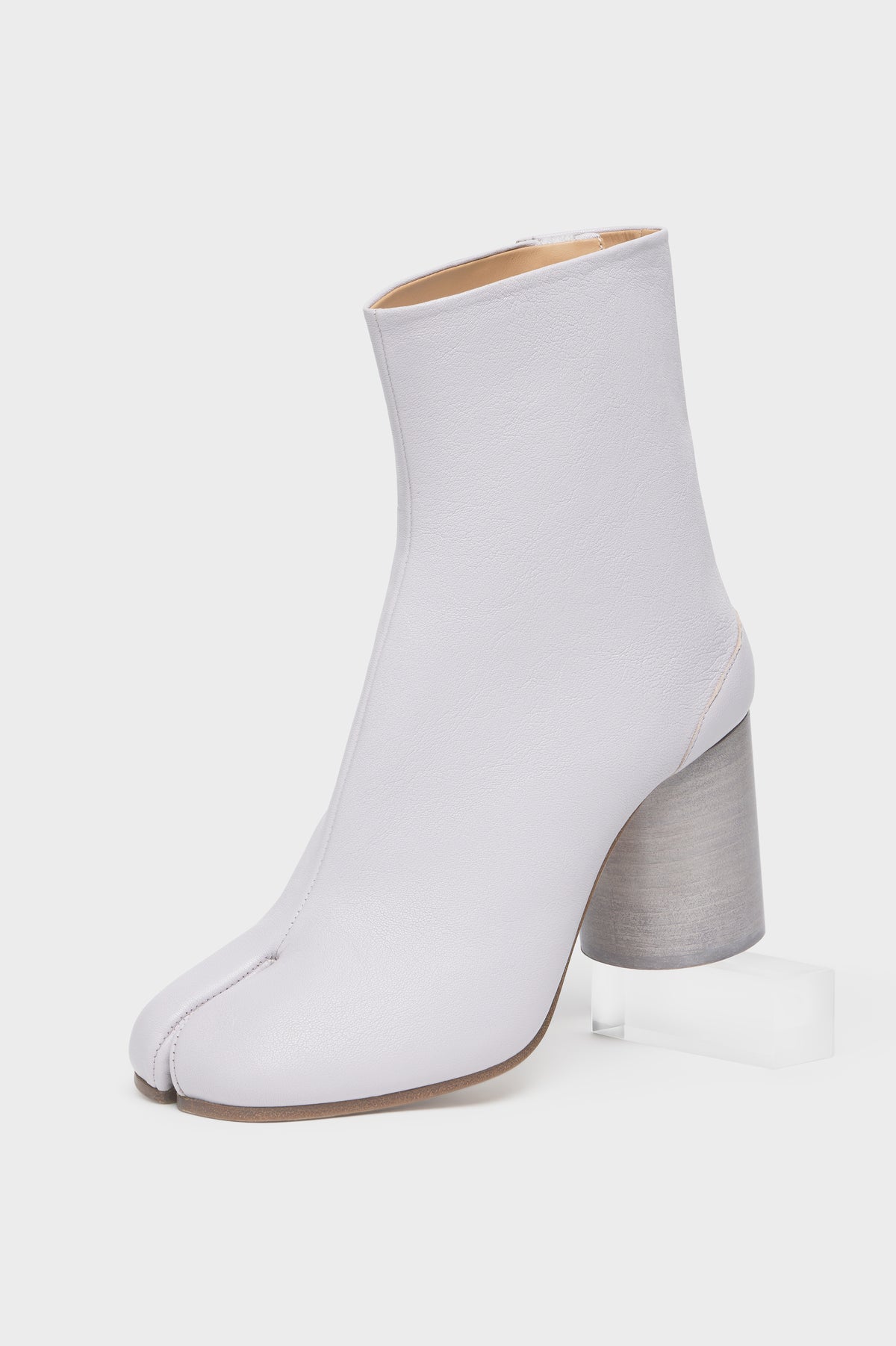 Tabi ankle boots