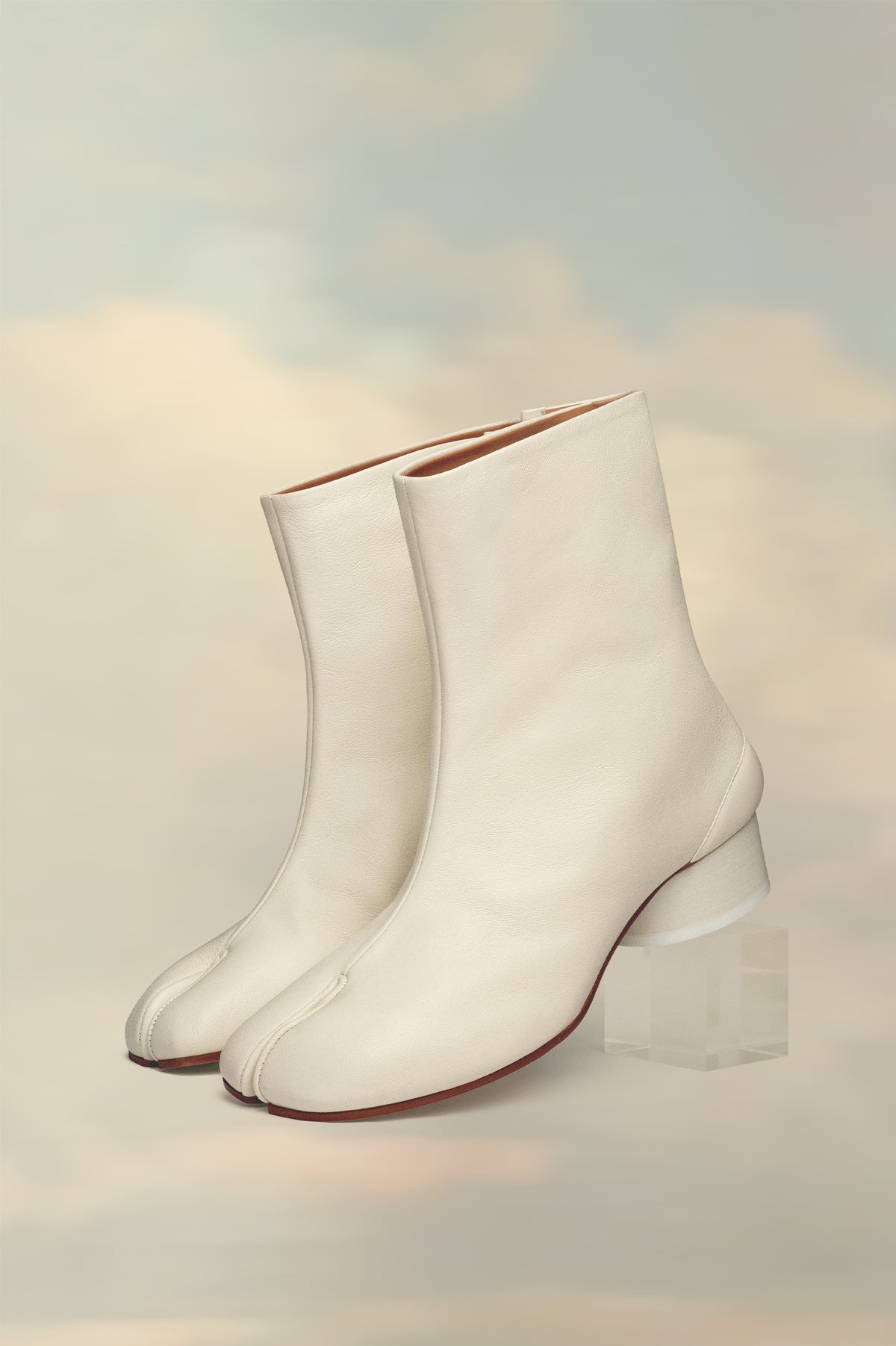 Tabi ankle boots
