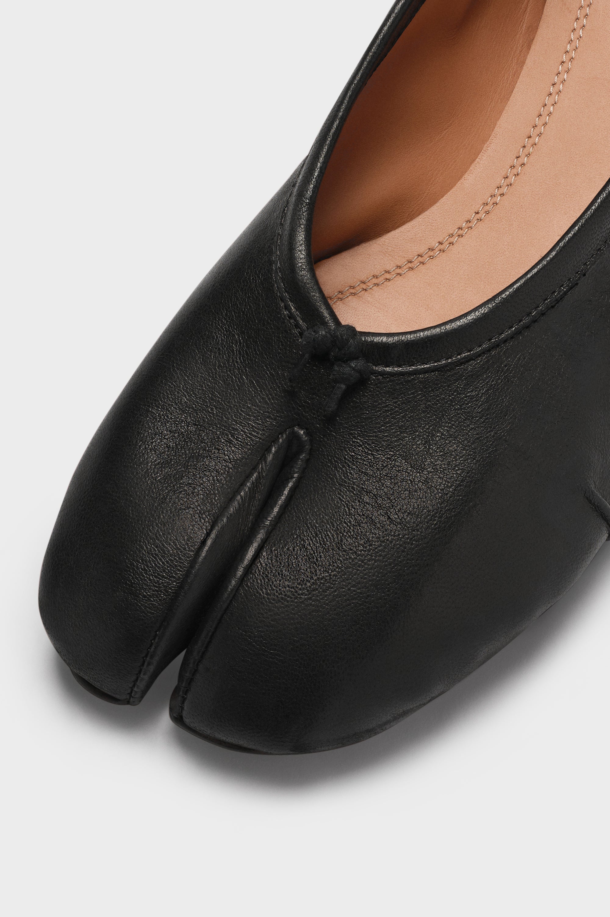 Designer Black Tabi New Ballerina | Shop Online | Maison Margiela