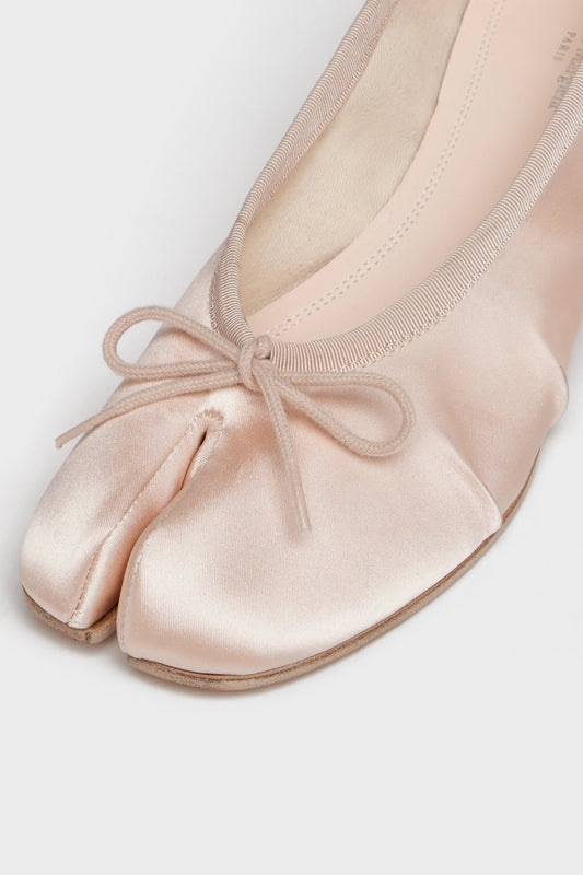 Maison Margiela تابي ساتان راقصة الباليه