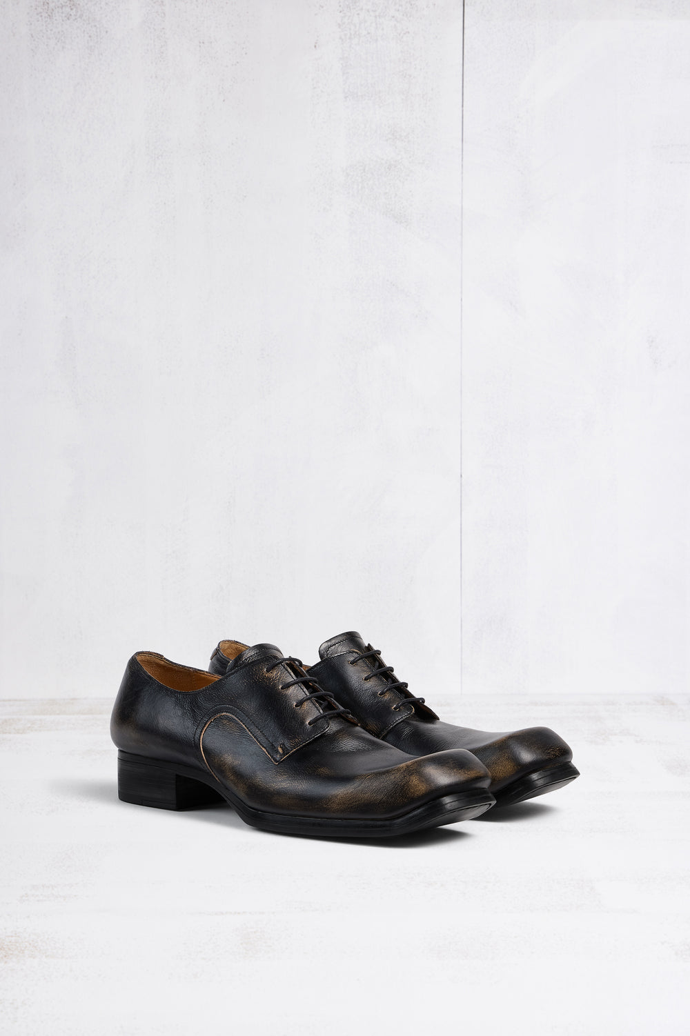 Maison Margiela فلات لِيس-أب مبيَض