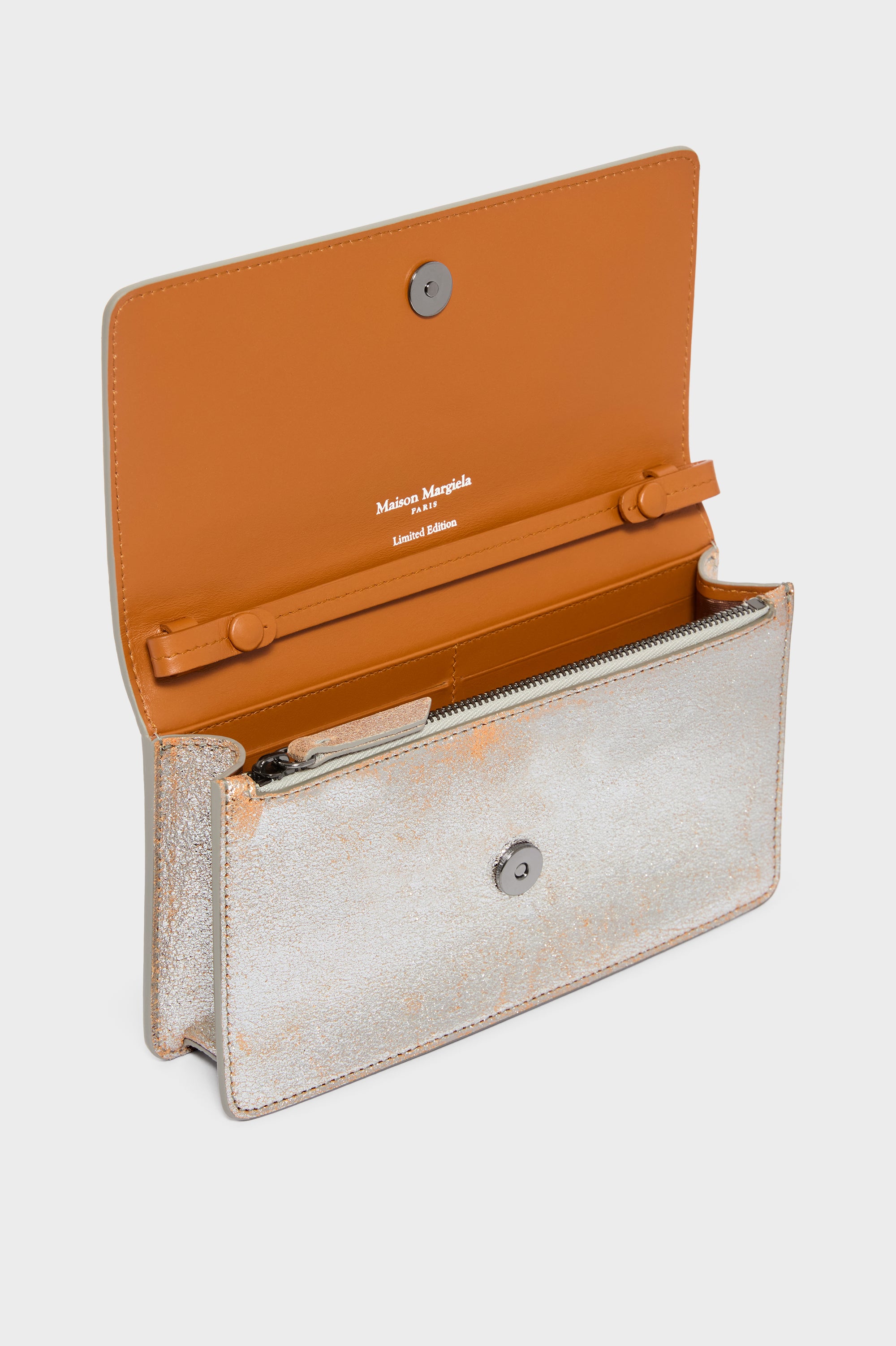 Designer Gold Four stitches chain wallet | Shop Online | Maison
