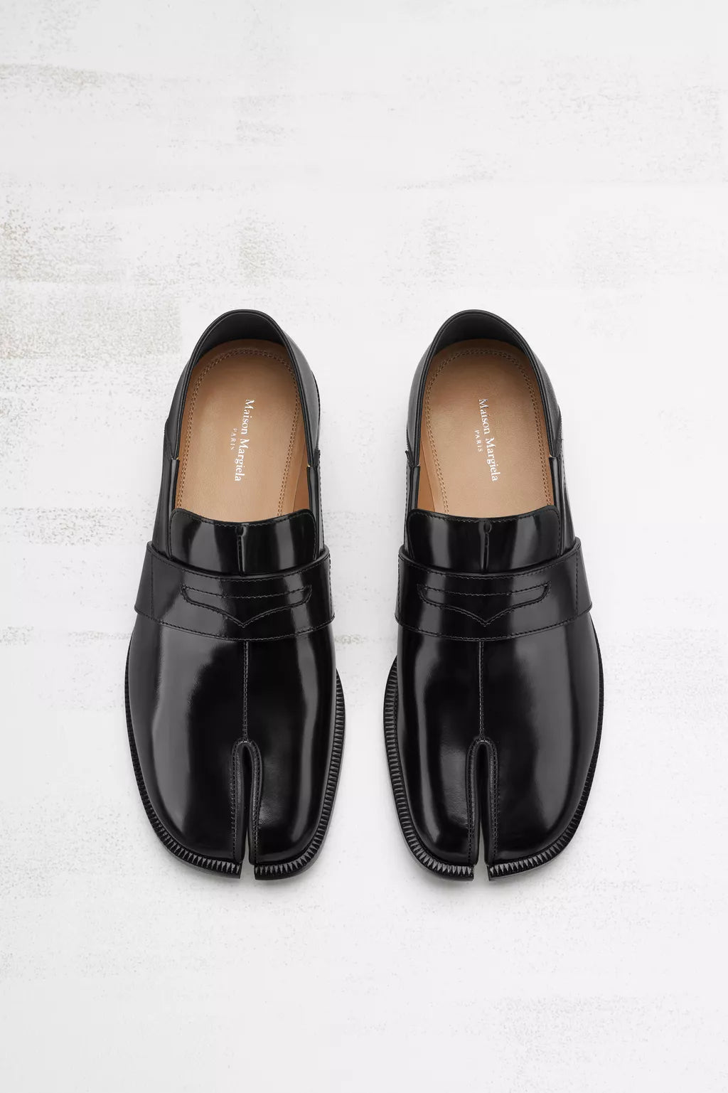 Tabi loafers