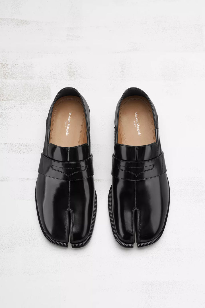 Tabi loafers