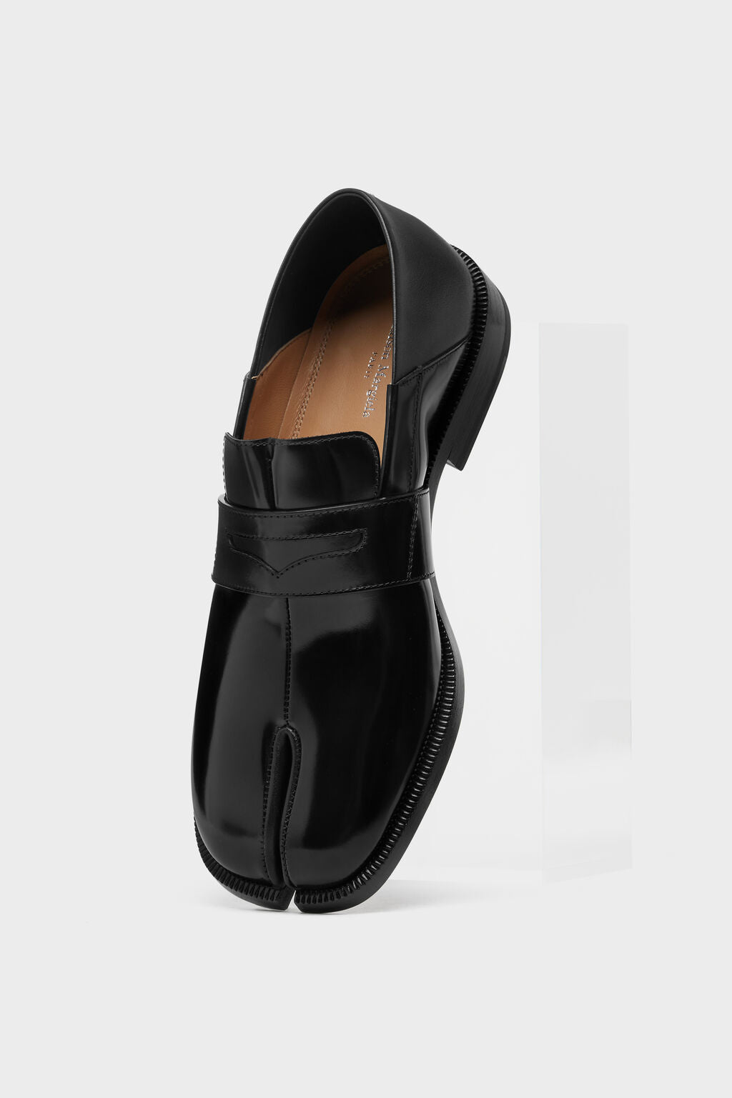 Designer Black Tabi loafers | Shop Online | Maison Margiela