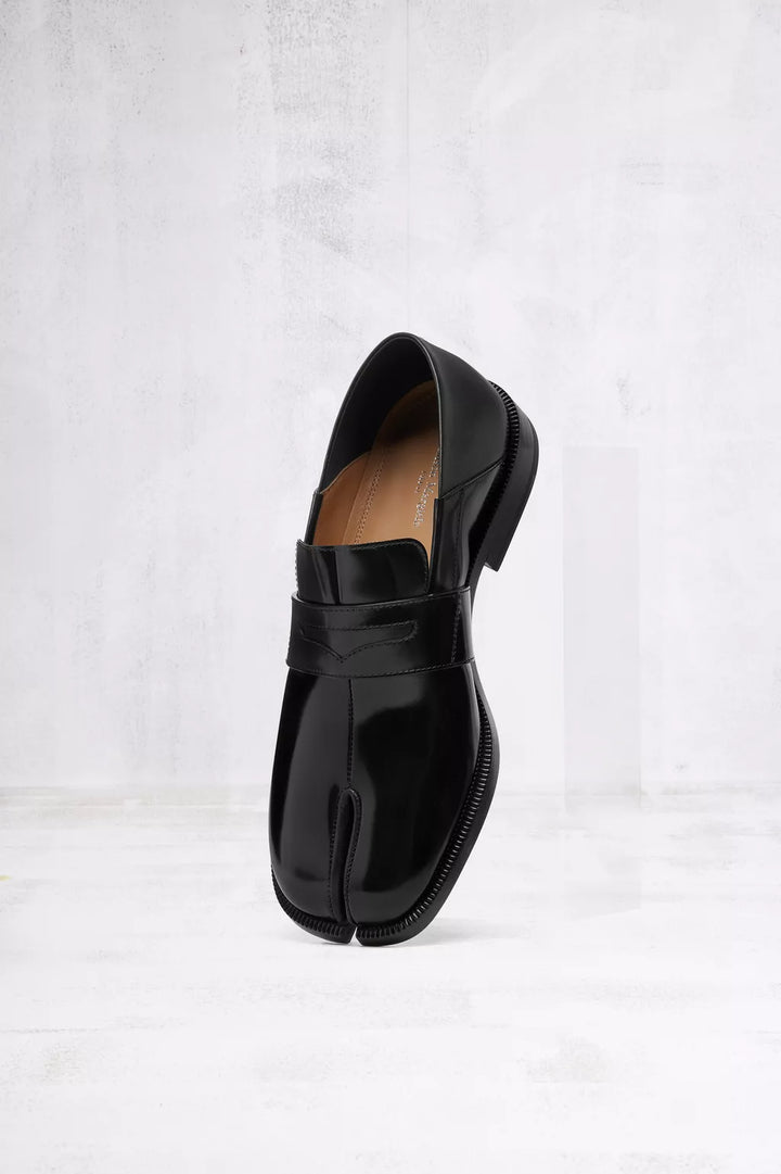 Tabi loafers