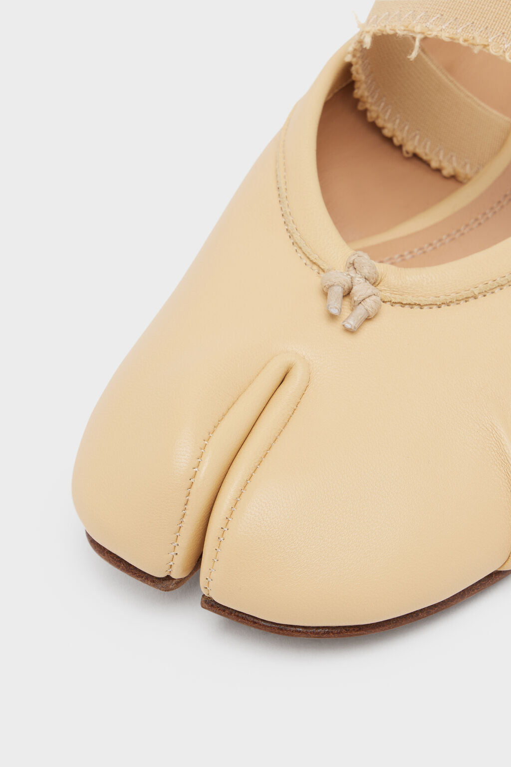 Designer Nude Tabi elastic band mule | Shop Online | Maison Margiela