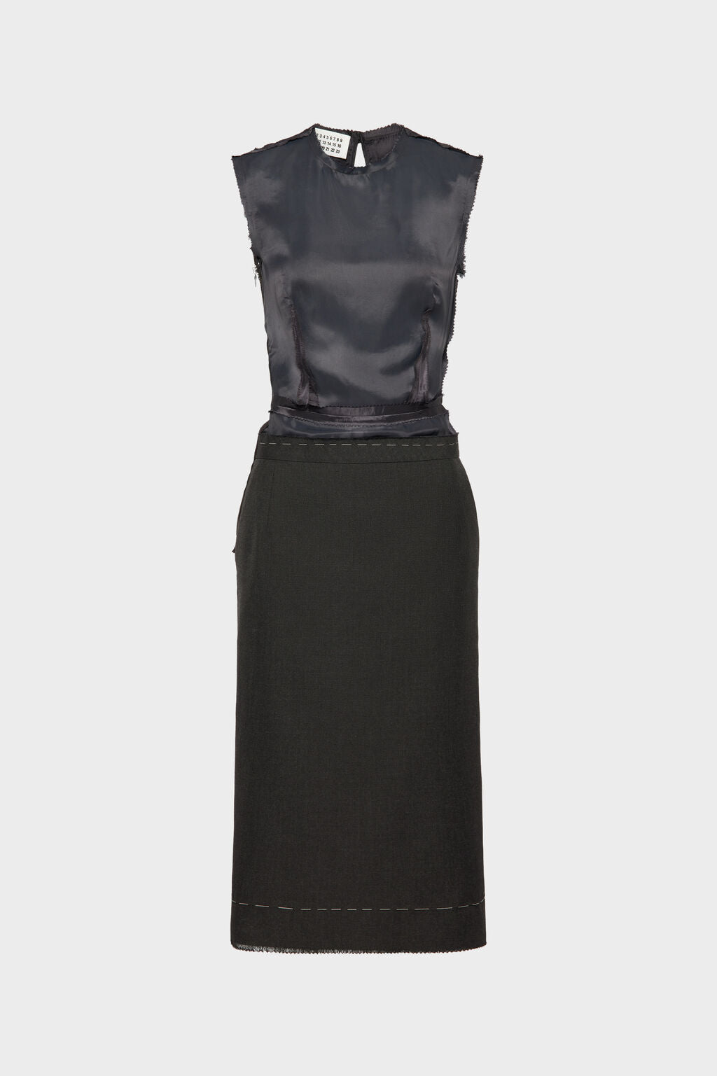 Sleeveless dress