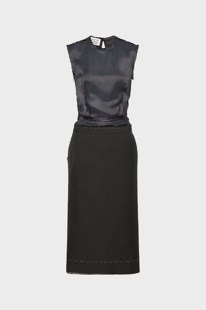 Sleeveless dress