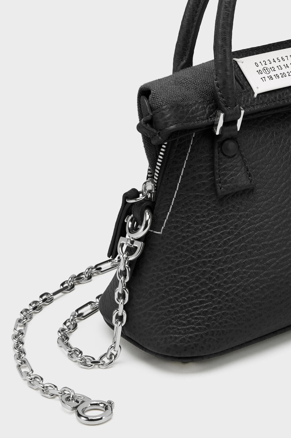 Designer Black 5AC classique micro | Shop Online | Maison Margiela