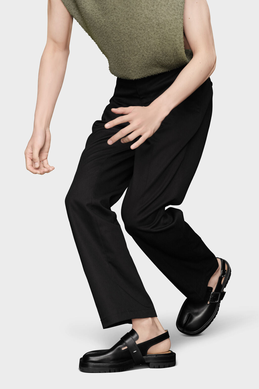 Designer Black Tabi County sandals | Shop Online | Maison Margiela