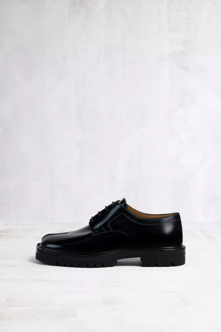 Tabi lace-ups