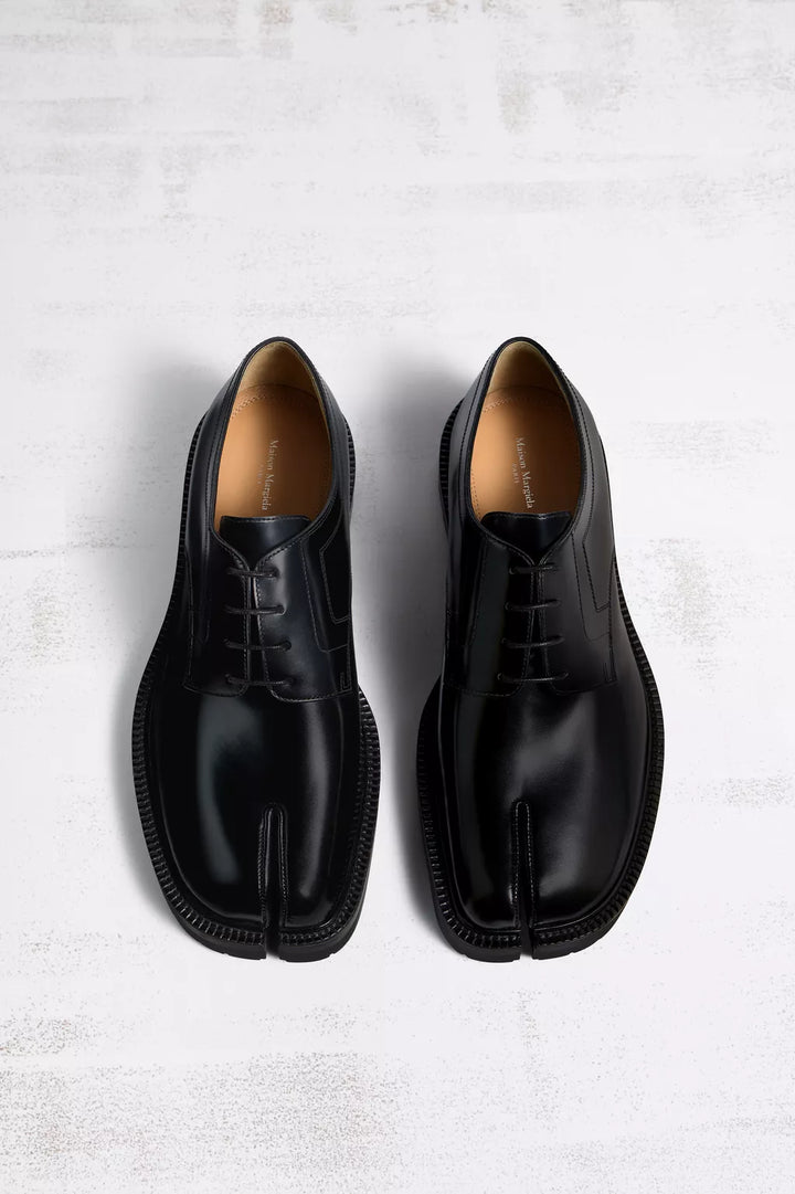 Tabi lace-ups