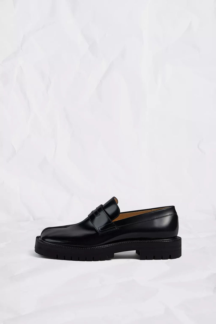 Tabi loafers