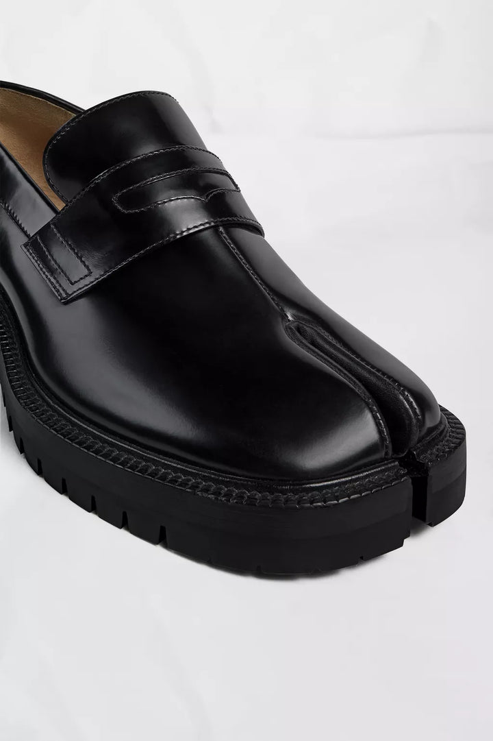 Tabi loafers