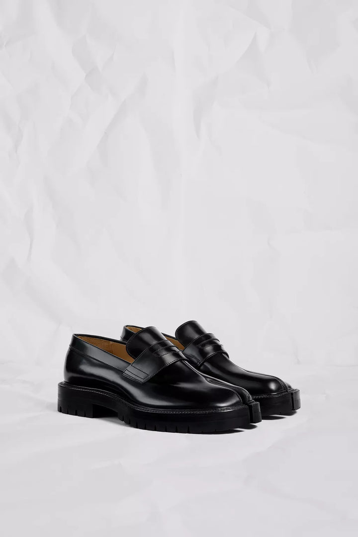 Tabi loafers