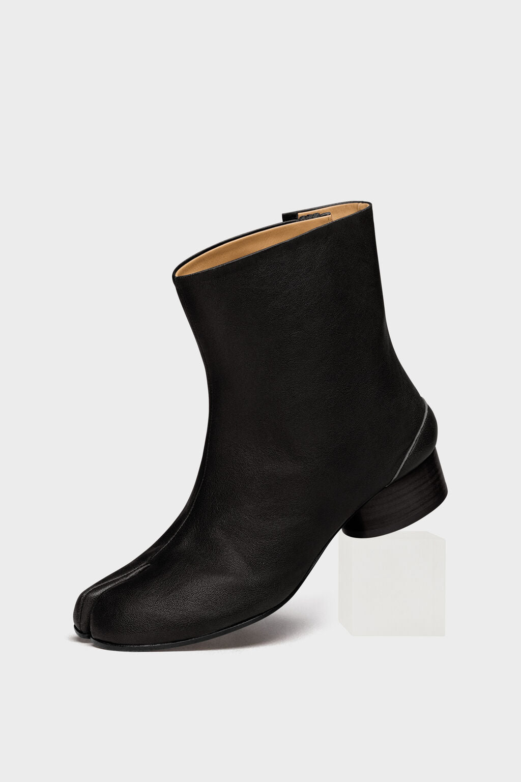 Designer Black Tabi ankle boots | Shop Online | Maison Margiela