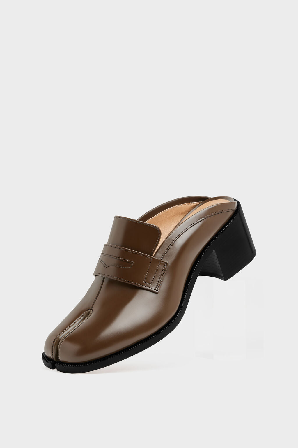 Designer BROWNS Tabi city loafer mule | Shop Online | Maison Margiela