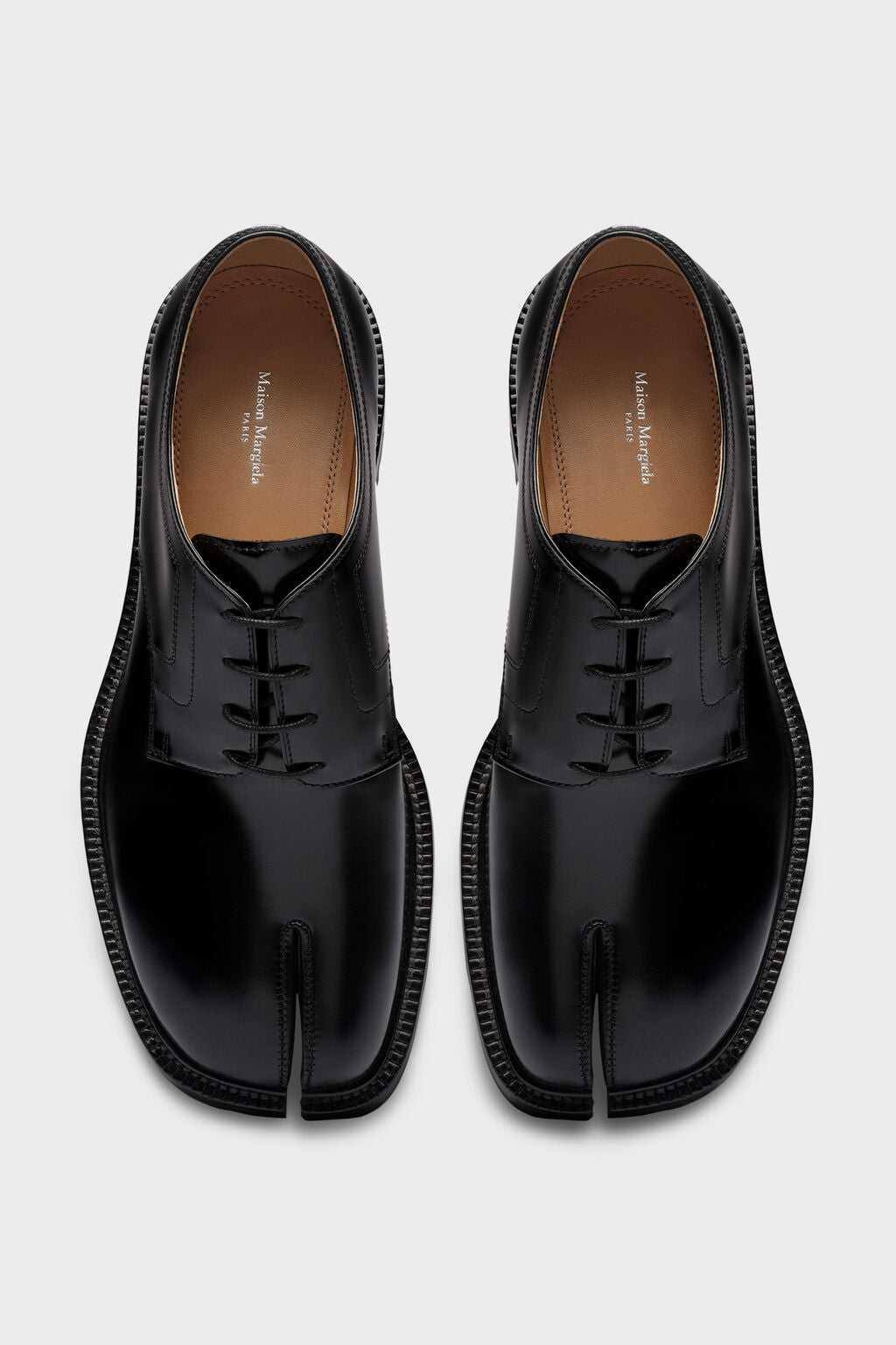 Tabi lace-ups
