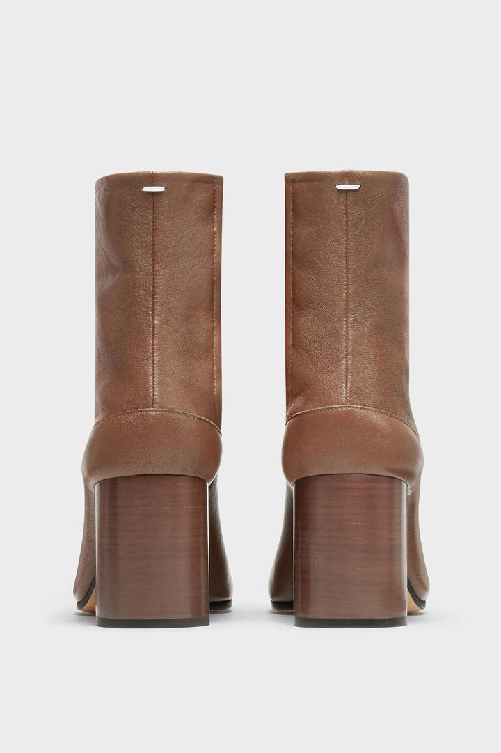 Tabi ankle boots