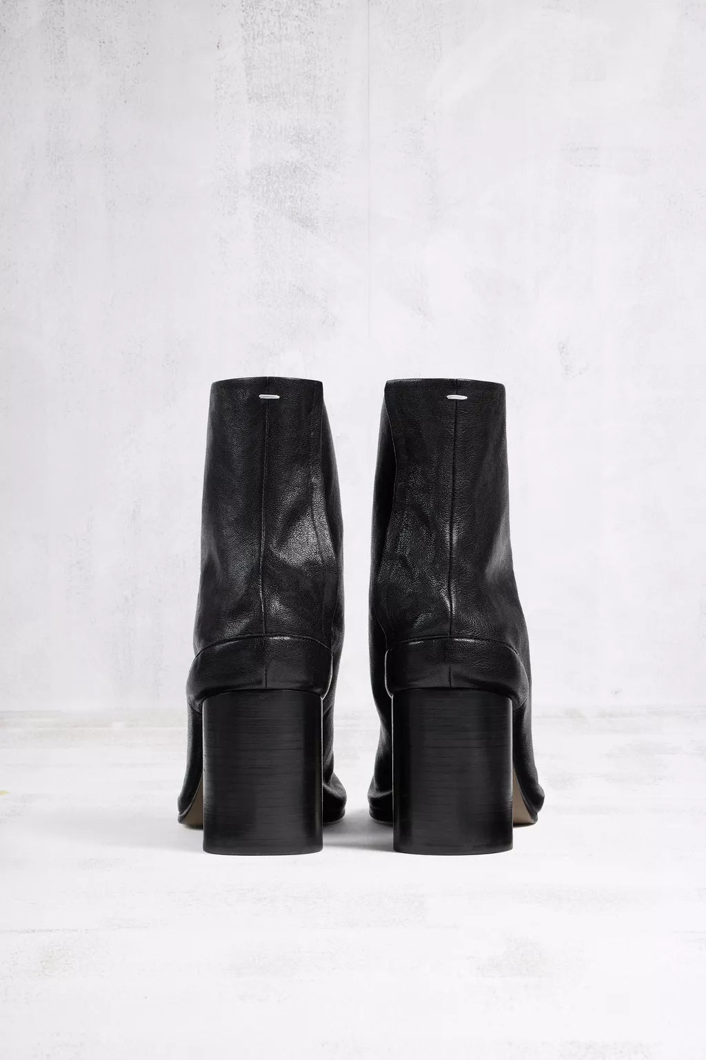 Tabi ankle boots