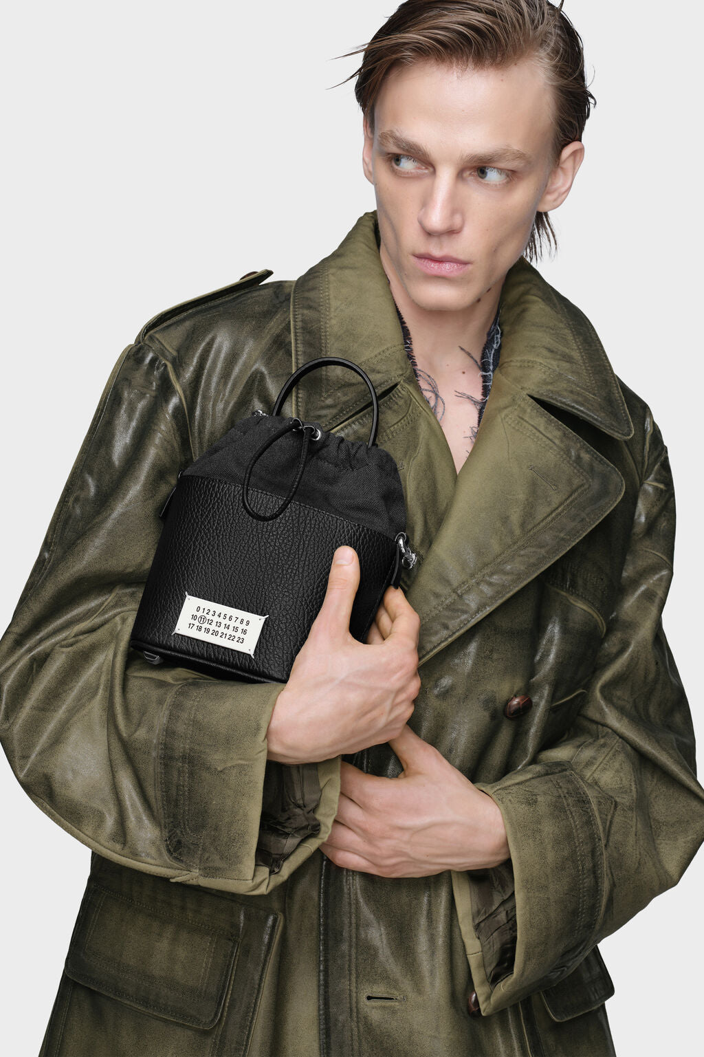 5cジャックポット アグロサイバー まとめセット Designer Black 5AC bucket small | Shop Online | Maison Margiela