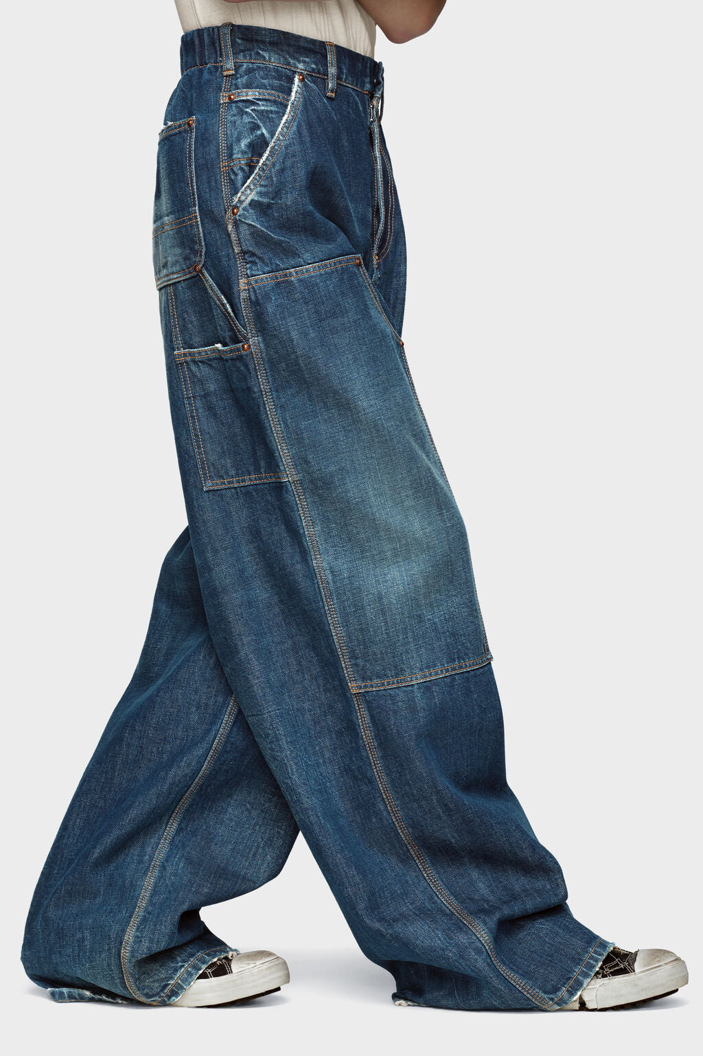 Wide-leg jeans