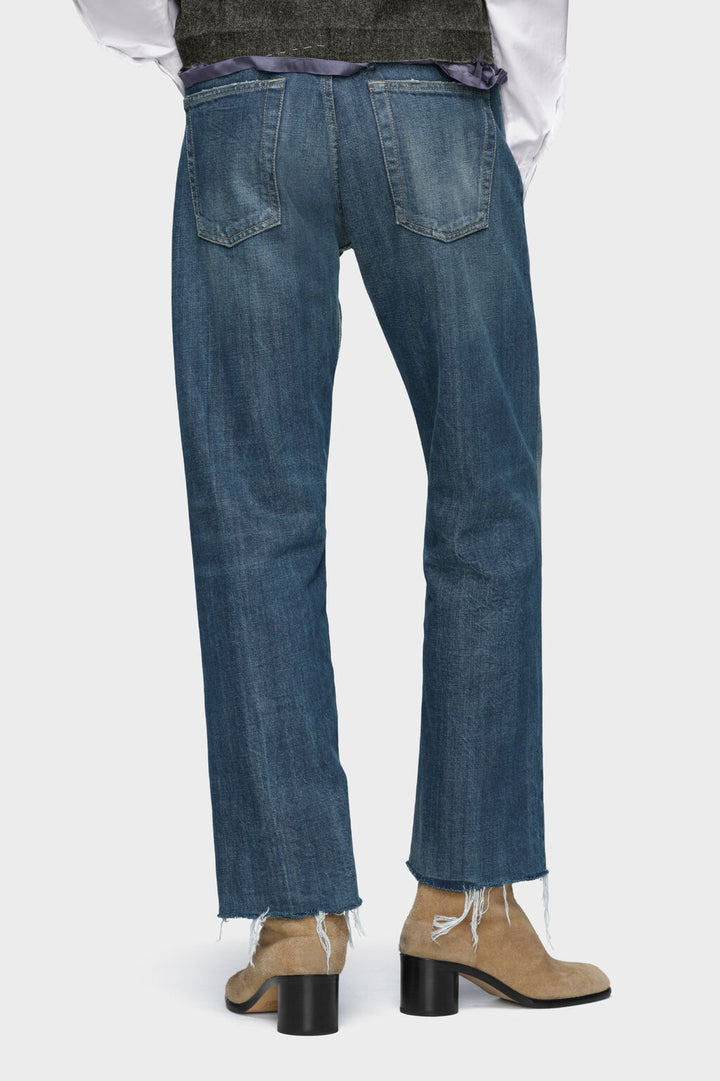 Straight-leg jeans