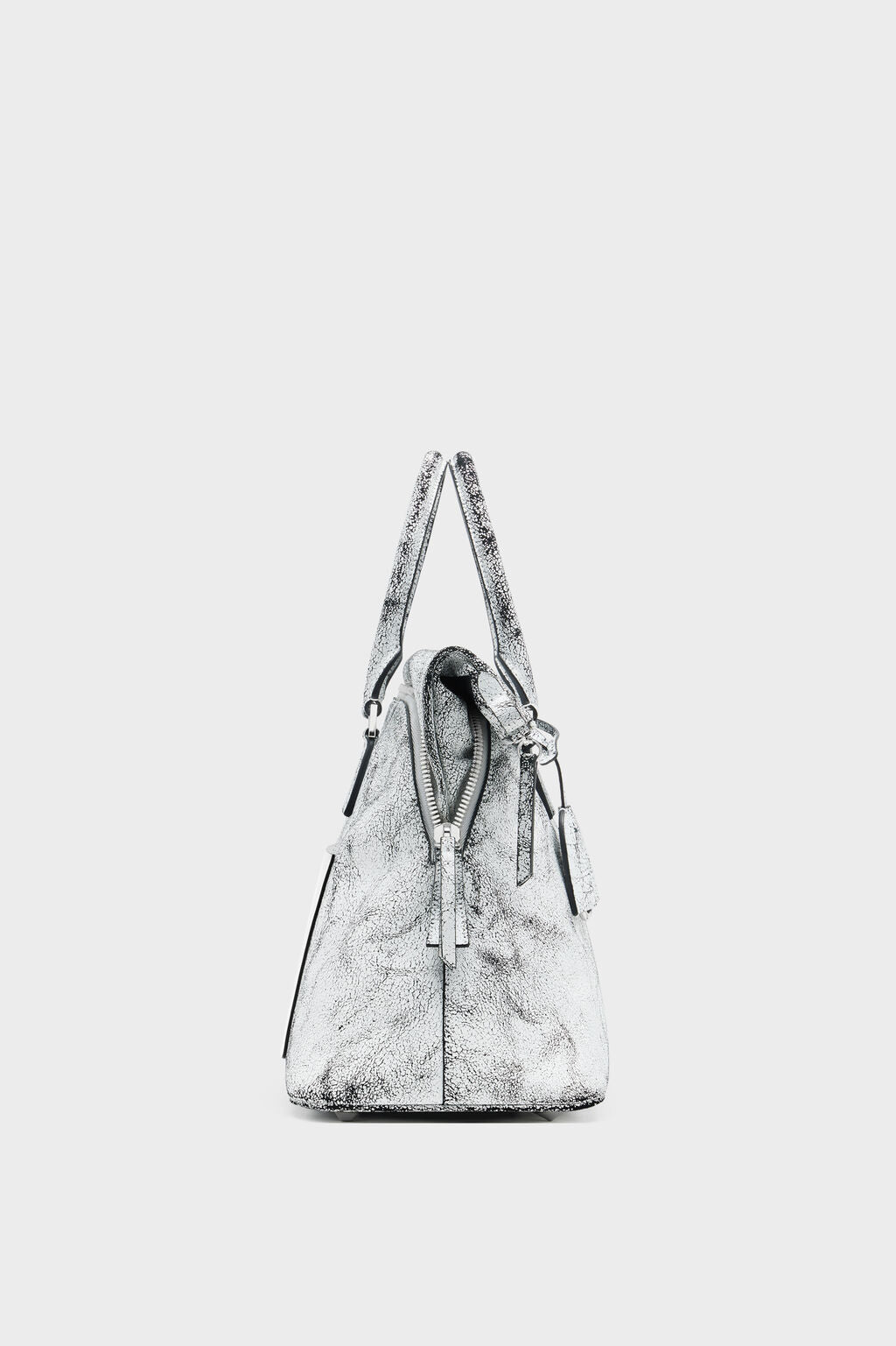 Designer WHITE 5AC loved to death medium | Shop Online | Maison